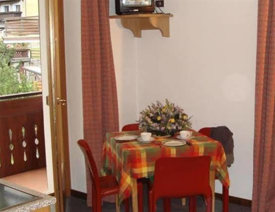 Casa Stefano E Lucia Aparthotel Bormio Exteriör bild